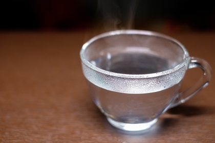 水は1日２リットル以上飲まなくちゃって本当？！